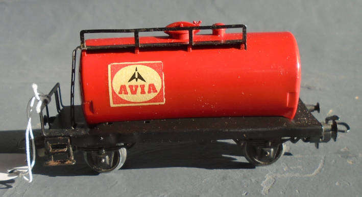 MARKLIN HO SCALE- AVIA TANKER
