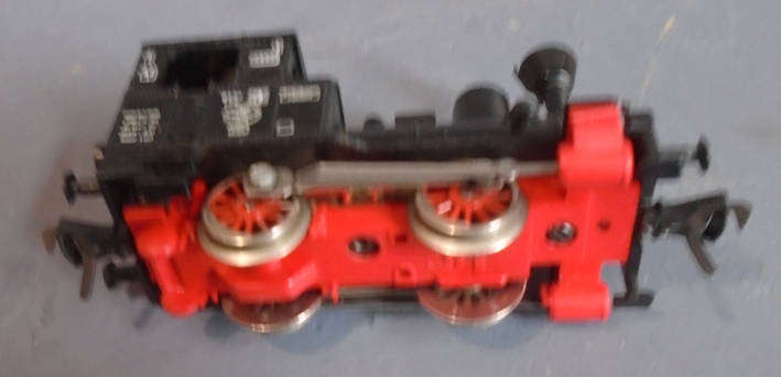 FLEISCHMANN HO SCALE - GERMAN 0-4-0 STEAM LOCO,