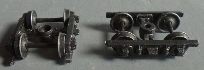 HO SCALE - 2 X BOGIES