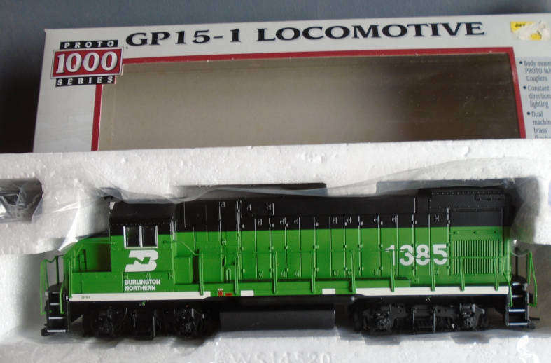 PROTO 1000 HO SCALE - BN GP-15-1 DIESEL LOCO, BOXED