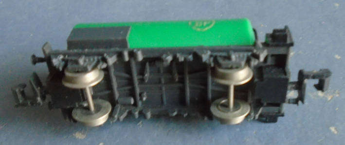 ATLAS N SCALE - BP TANK WAGON AS PER FOTO