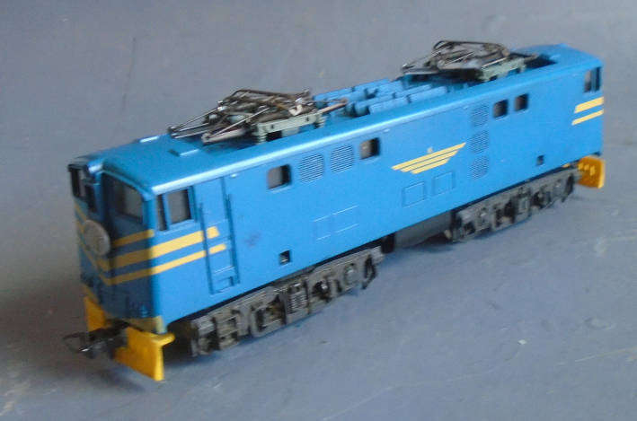LIMA HO SCALE - SAR ELECTRIC BLUE TRAIN LOCO WITH EARLY LIVERY, BOXED