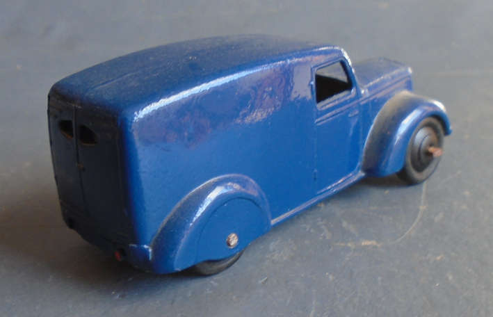 DINKY - 1945/1954 DELIVERY VAN