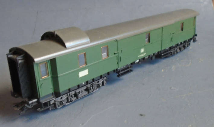 MARKLIN HO SCALE - DB BAGGAGE VAN