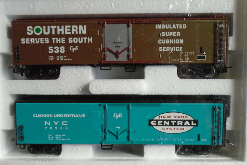MARKLIN 47785 HO SCALE - USA PROTOTYPE METAL BOX CAR SET, RARE, AS NEW BOXED