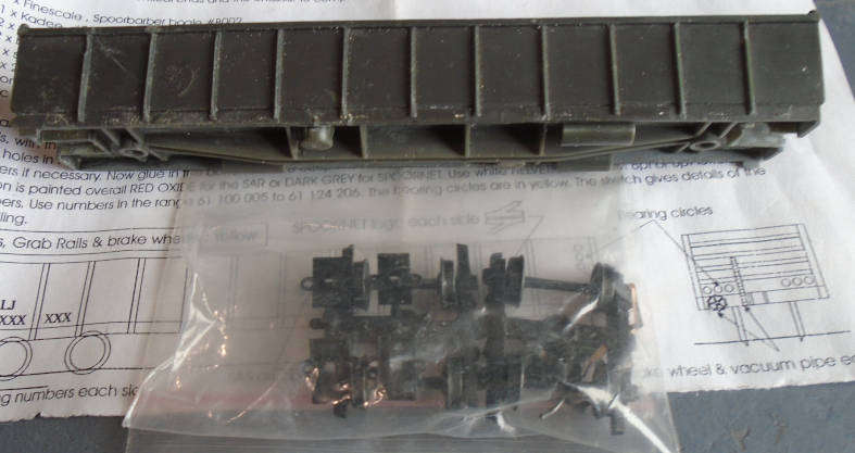 MODEL RAIL HO SCALE - SAR GENERAL GOODS WAGON KIT, IN PKT