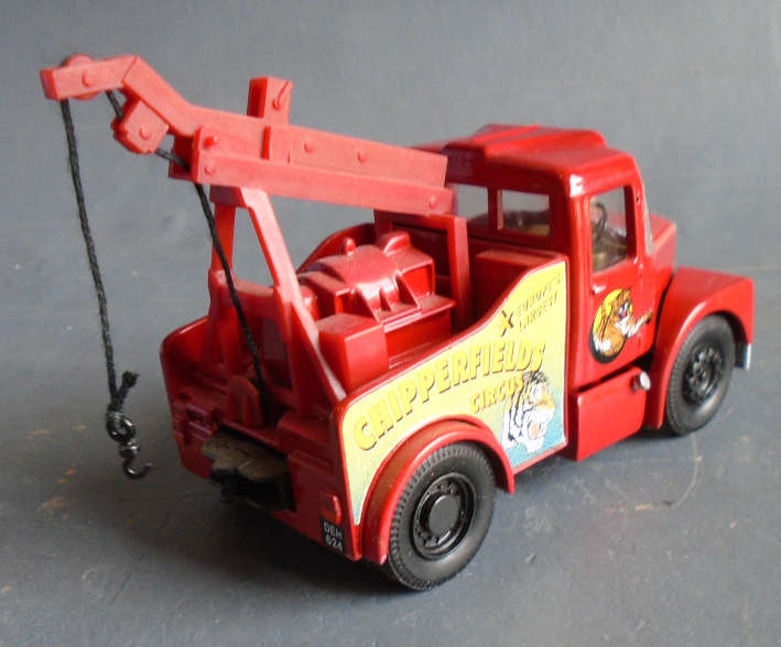 CORGI 1/50 SCALE - SCAMMEL HIGHWAYMAN WITH CRANE CHIPPERFIELDS - BOXED