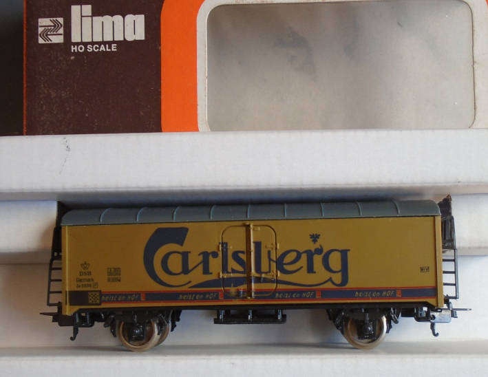 LIMA HO SCALE - CARLSBERG BEER WAGON, BOXED