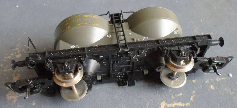 LIMA HO SCALE - SNCF TANK WAGON, BOXED