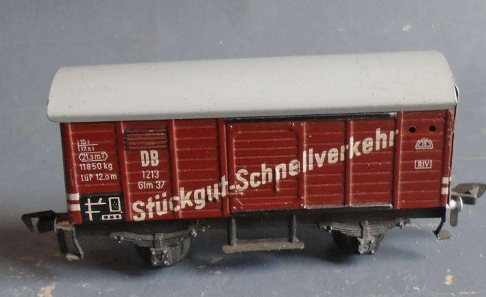 FLEISCHMANN HO SCALE - TIN PLATE DB STUCKGUT-SCHNELLVERKEHR GOODS WAGON, MADE IN US ZONE