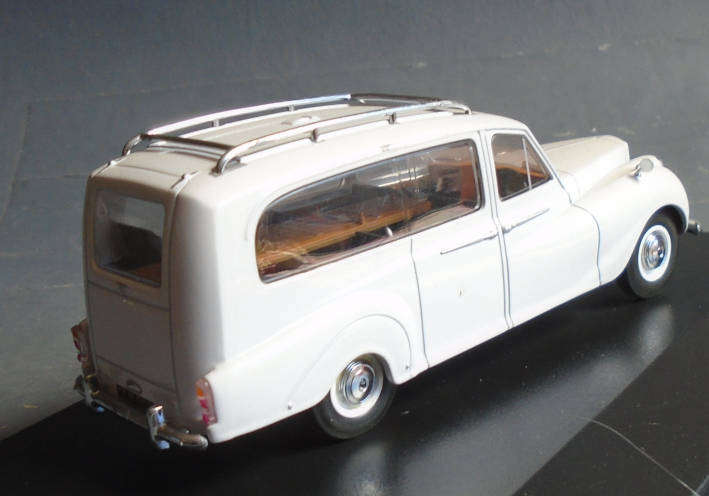 OXFORD 1/43 SCALE - DAIMLER HEARSE, BOXED