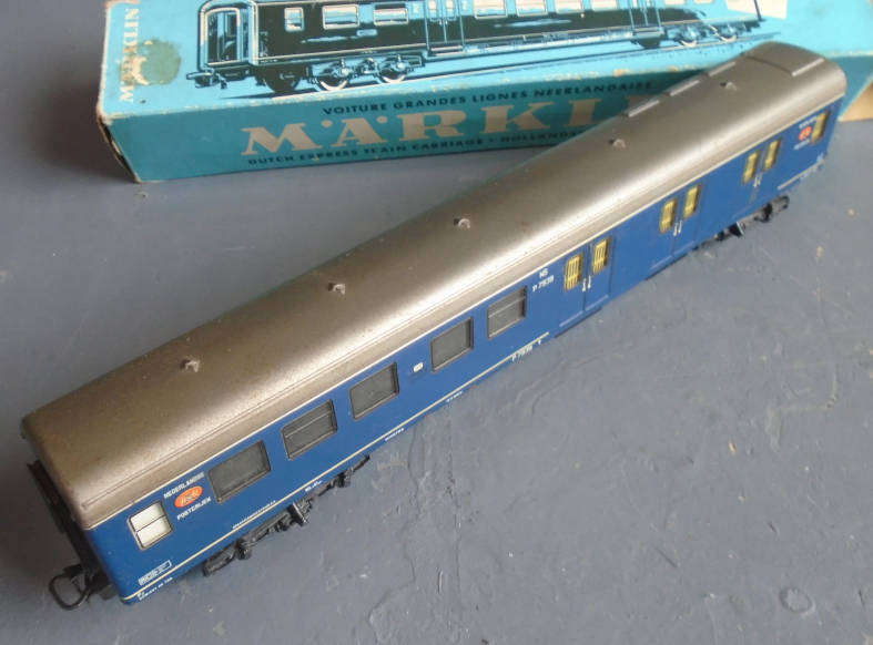 MARKLIN HO SCALE - DUTCH POST WAGON, BOXED