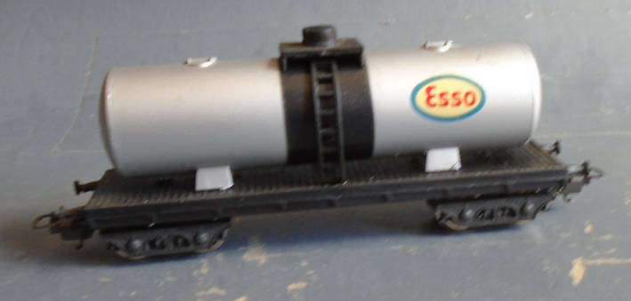 LIMA HO SCALE - ESSO TANK WAGON