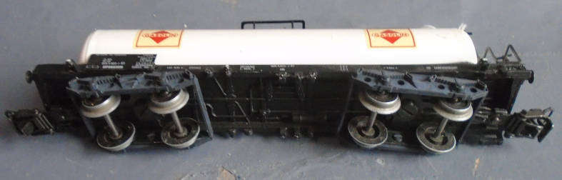 MARKLIN HO SCALE - GERMAN GASOLIN TANK WAGON