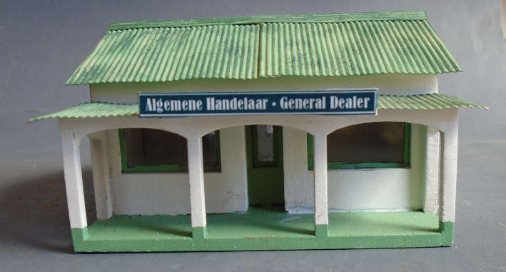 HO SCALE - SA GENERAL DEALER SHOP, NEW, FOOTPRINT 85 X 90mm