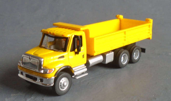 SCHUCO 1/87 HO SCALE - GMC 8000 LORRY, BOXED