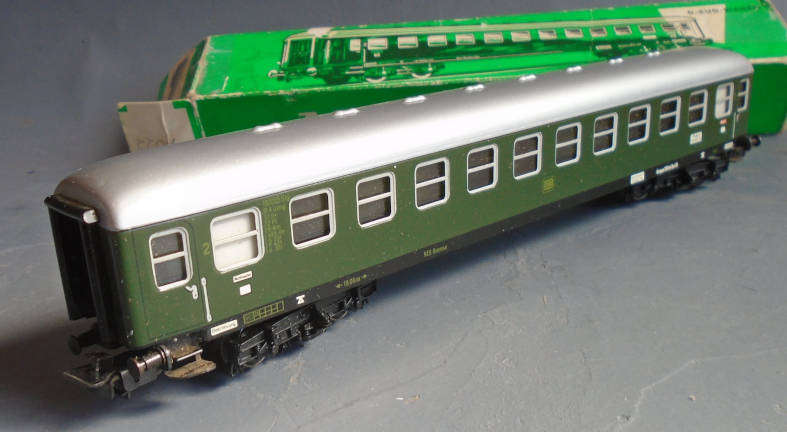 MARKLIN HO SCALE - EXPRESS PASSENGER COACH, BOXED