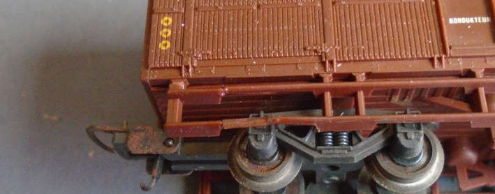 LIMA HO SCALE - SAR GUARDS VAN, SEE FOTO, RAILING REPAIRED