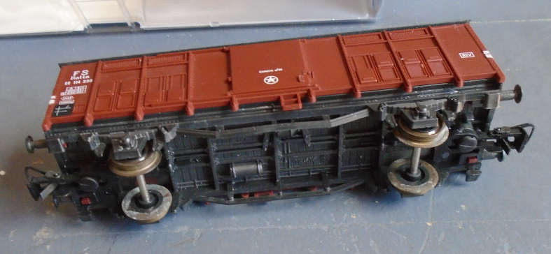 ROCO HO SCALE - FS CLOSED GOODS WAGON - BOXED