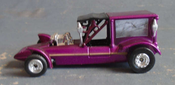 JOHNNY LIGHTNING 1/64 SCALE - NOVELTY HEARSE