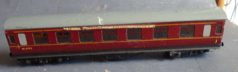 HORNBY/DUBLO OO SCALE - TIN PLATE CALEDONIAN LONDON-GLASGOW PASSENGER COACH