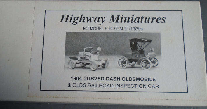 HIGHWAY MINIATURES HO SCALE - 1904 CURVED DASH OLDSMOBILE & INSPECTION CAR KIT, BOXED