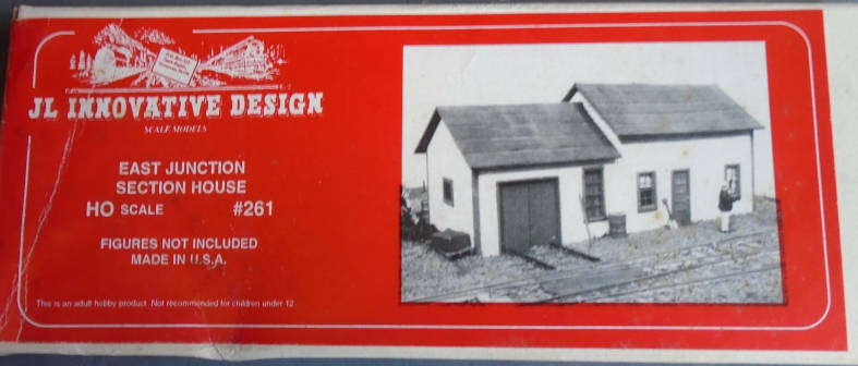 JL INNOVATIVE HO SCALES - EAST JUNCTION SECTION HOUSE KIT, BOXED