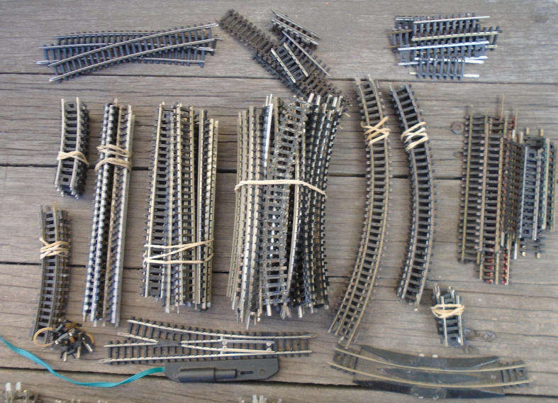 N SCALE TRACK JOB LOT AS PER FOTOS, DETAILS BELOW
