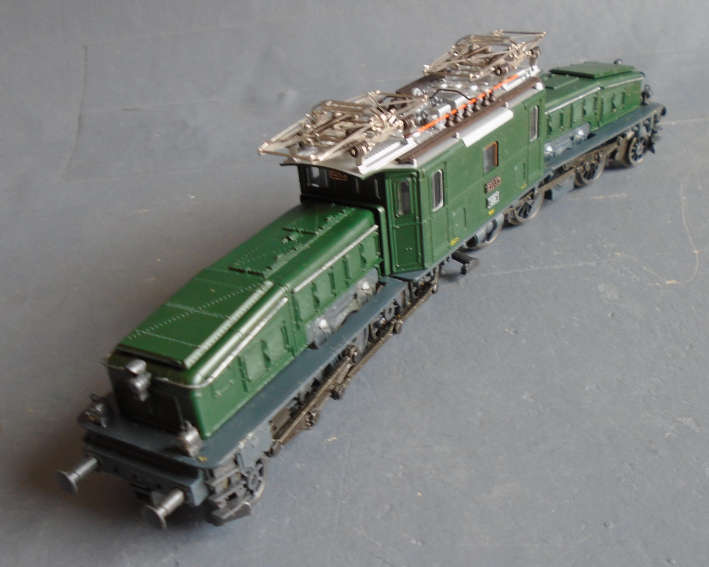 ROCO HO SCALE - SBB KROKODILE ELECTRIC LOCO, BOXED