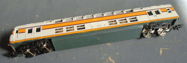 LIMA HO SCALE - SNCF 2nd CLASSPASSENGER COACH, BOXED