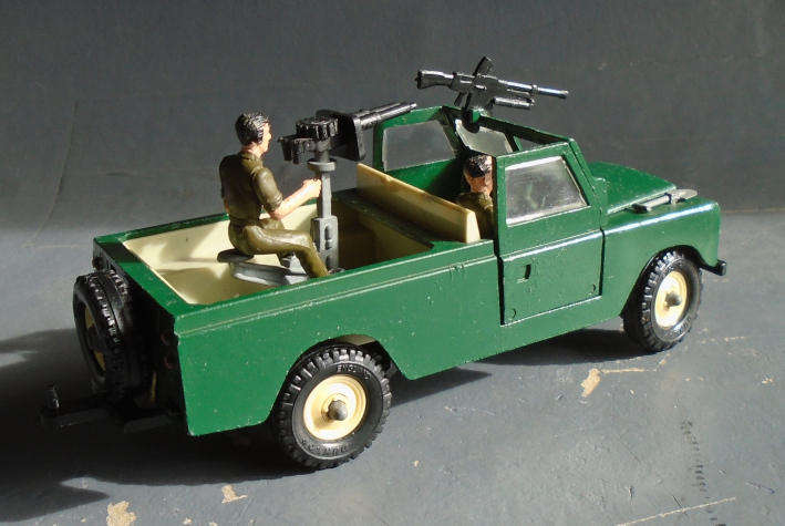 BRITAINS 1/32 SCALE - LWB MILITARY LAND ROVER