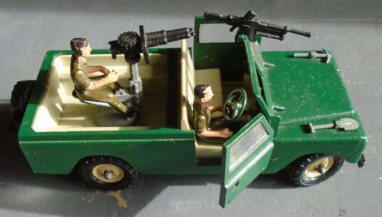 BRITAINS 1/32 SCALE - LWB MILITARY LAND ROVER