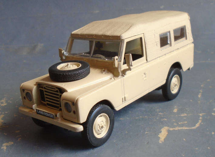 DEL PRADO 1/43 SCALE - 1971 LANDROVER