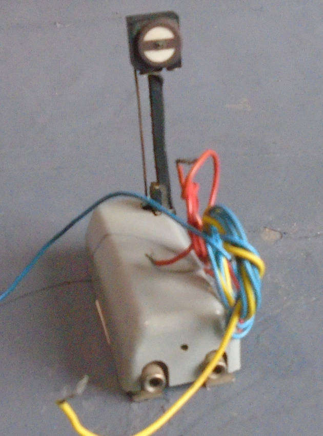 MARKLIN HO SCALE - TRACK BLOCK SIGNAL