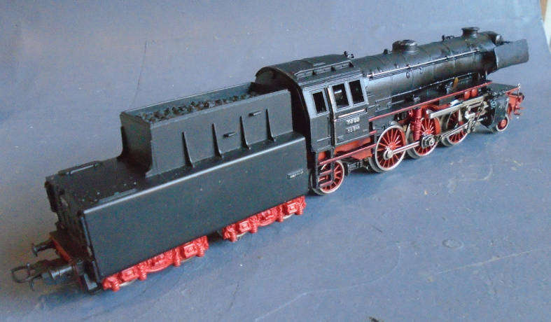 MARKLIN HO SCALE - BR 23 2-6-2 STEAM LOCO & TENDER
