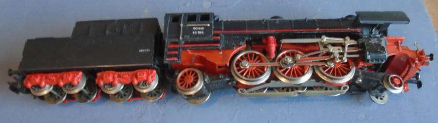 MARKLIN HO SCALE - BR 23 2-6-2 STEAM LOCO & TENDER
