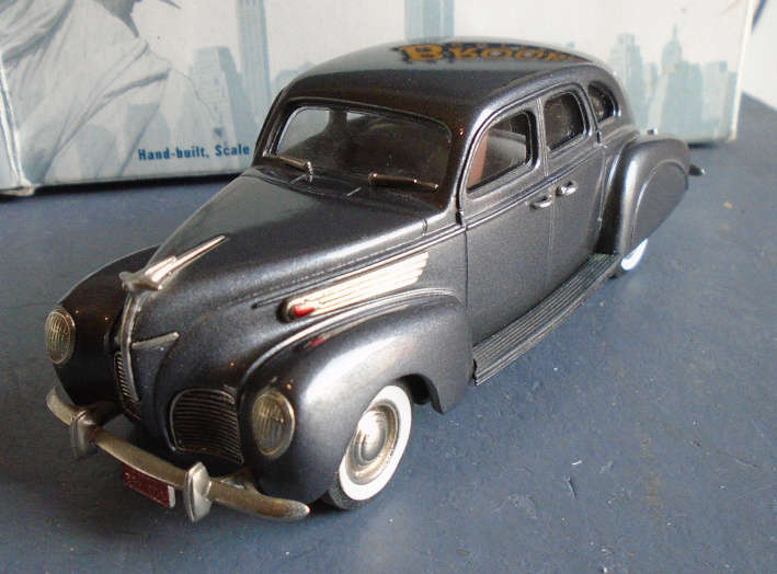 BROOKLIN 1/43 SCALE - 1938 LINCOLN ZEPHYR 4 DOOR SEDAN - BOXED