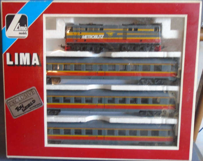 LIMA HO SCALE - SAR METRO BLITZ PASSENGER SET, BOXED
