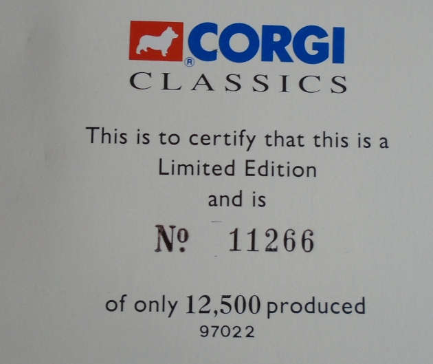 CORGI 1/50 SCALE - AEC REGAL LIVING QUARTERS CHIPPERFIELDS - BOXED