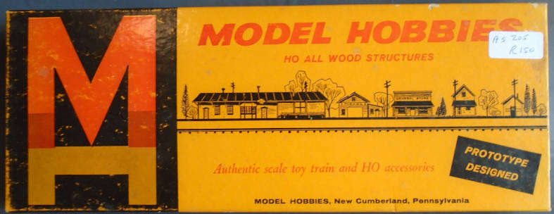 MODEL HOBBIES HO SCALE - ALL WOOD COAL DOCK & SCALEHOUSE, BOXED