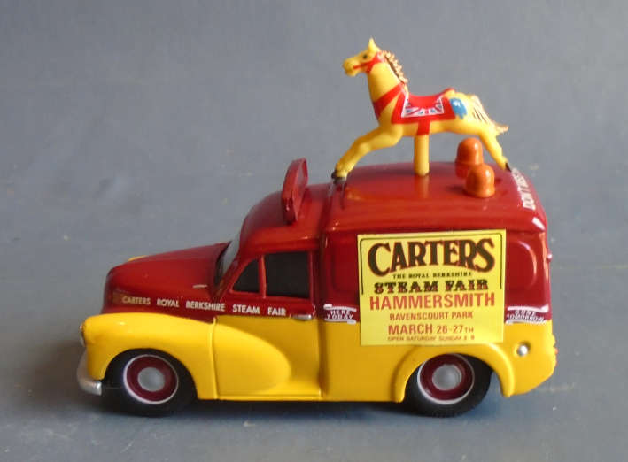 CORGI - MORRIS 1000 ADVANCE PUBLICITY VAN SET - BOXED