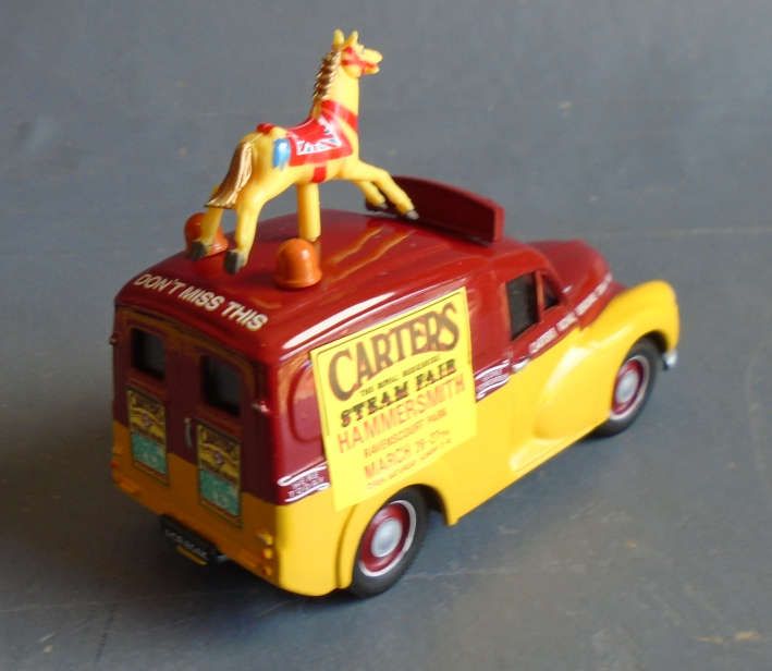 CORGI - MORRIS 1000 ADVANCE PUBLICITY VAN SET - BOXED