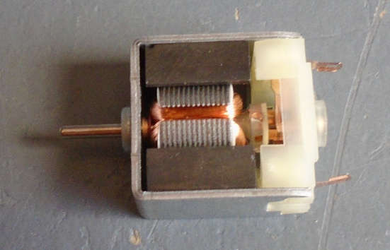 MABUCHI MOTORS - 9V TO 12V ELECTRIC MOTOR , SEE SIZE BELOW