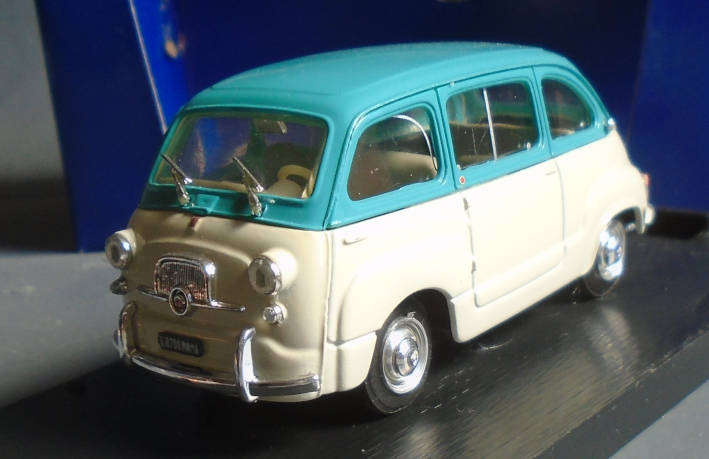 BRUMM 1/43 SCALE - FIAT 600D MULTIPLA, BOXED, ANNIVERSARY MODEL 1899 - 1999
