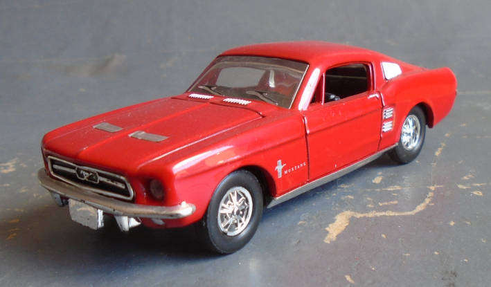 DEL PRADO 1/43 SCALE - 1967 FORD MUSTANG