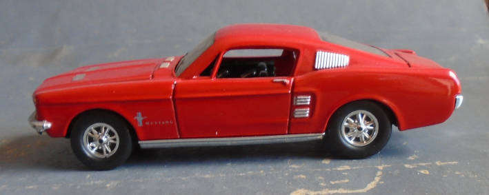 DEL PRADO 1/43 SCALE - 1967 FORD MUSTANG