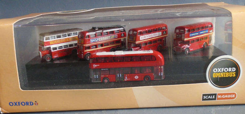 OXFORD N GAUGE - SET OF 5 X BUSSES, BOXED