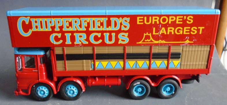 CORGI 1/50 SCALE - AEC POLE TRUCK CHIPPERFIELDS - BOXED, #07036 of 12500