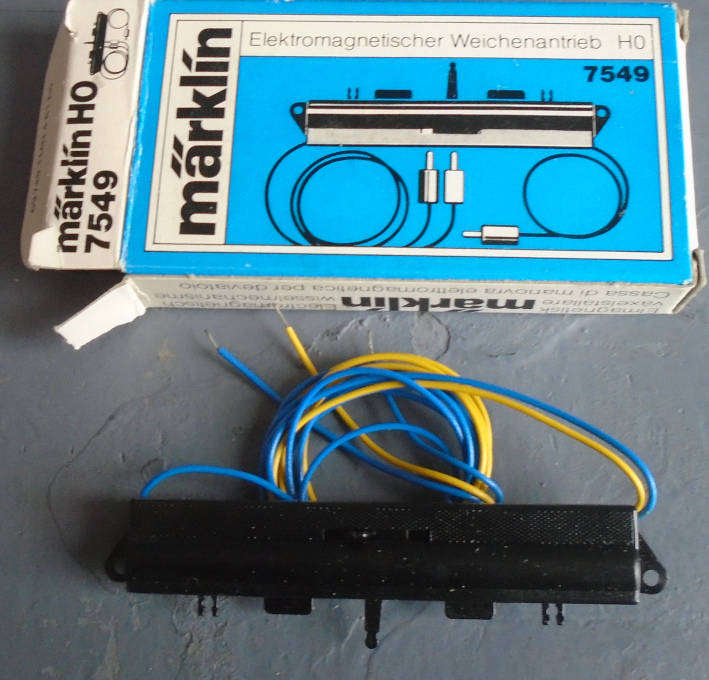 MARKLIN HO SCALE - 7549 SOLENOID-OPERATED TURNOUT ACTUATOR, BOXED