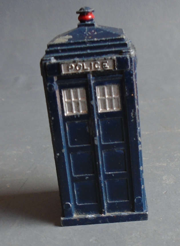 DINKY - POLICE TARDIS BOX